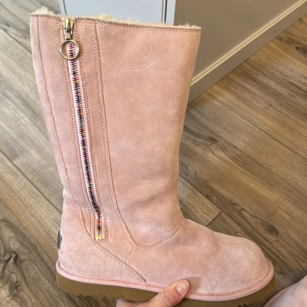 UGG Australia Hayden Pink Suede Rainbow Side Zip Boots SN 5655